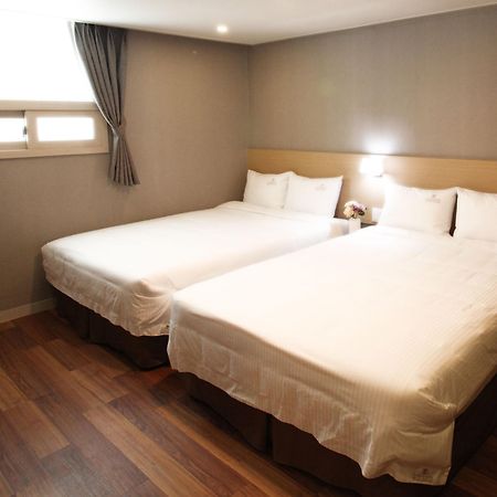 Business Hotel Haeundae S Busan Buitenkant foto
