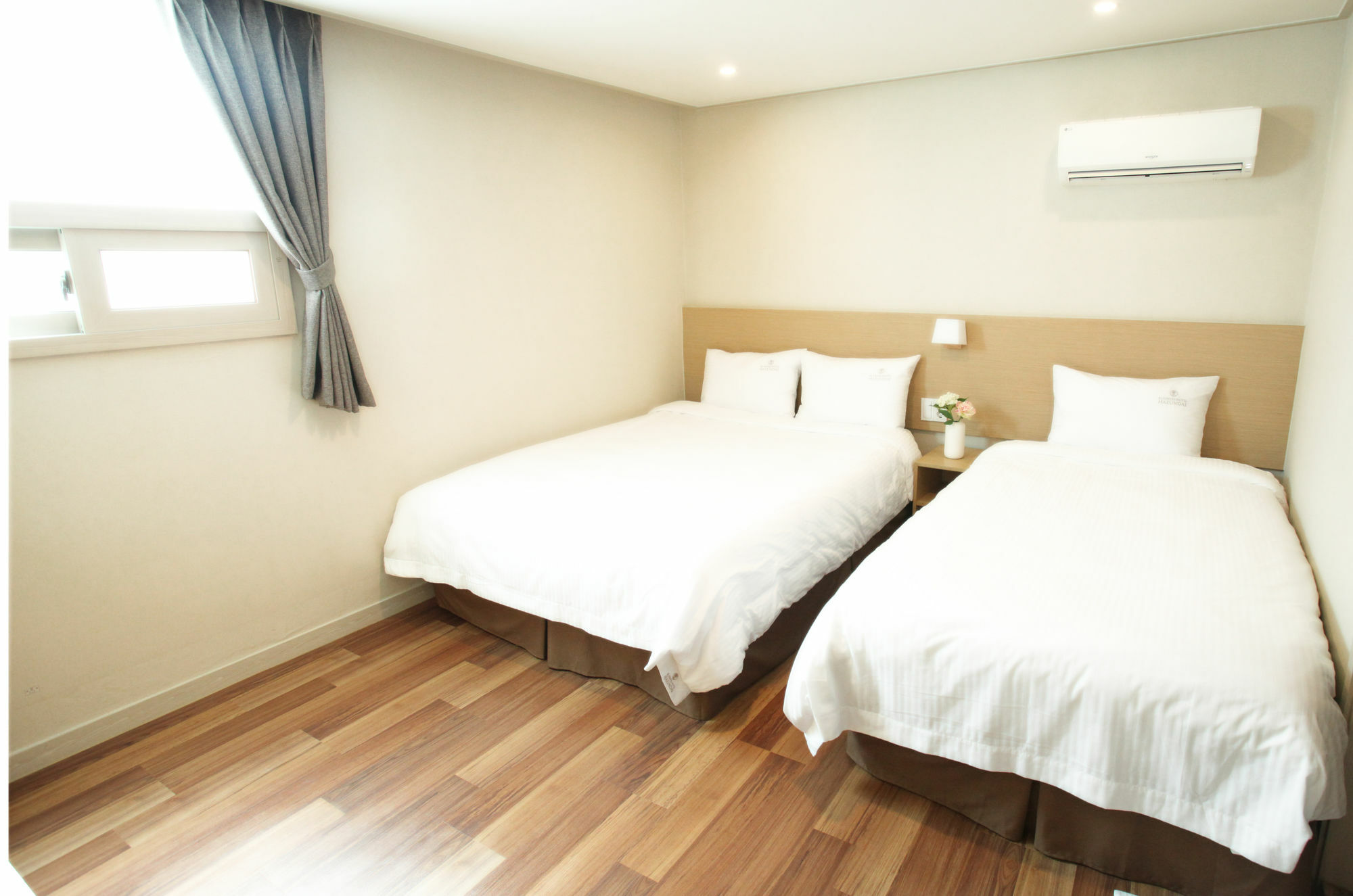 Business Hotel Haeundae S Busan Buitenkant foto