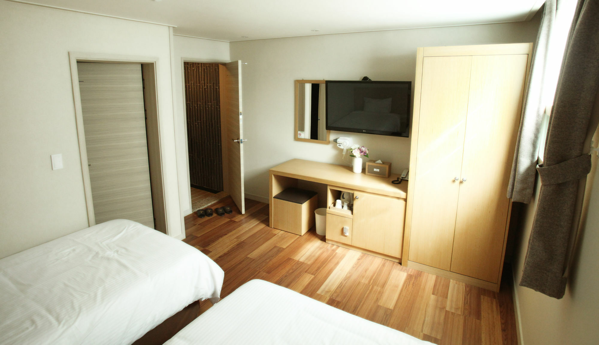 Business Hotel Haeundae S Busan Buitenkant foto